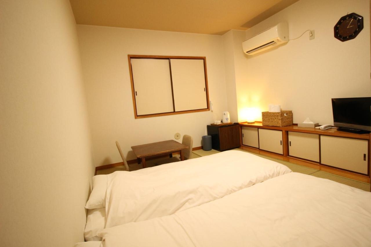 Japanese-Style Room